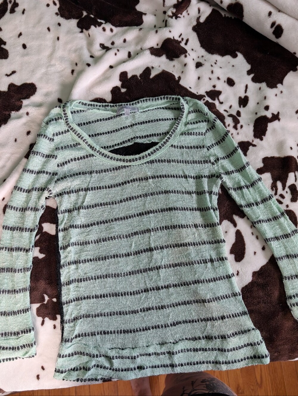 Mint Green/Black Striped Long Sleeve Lace Back Top!!
